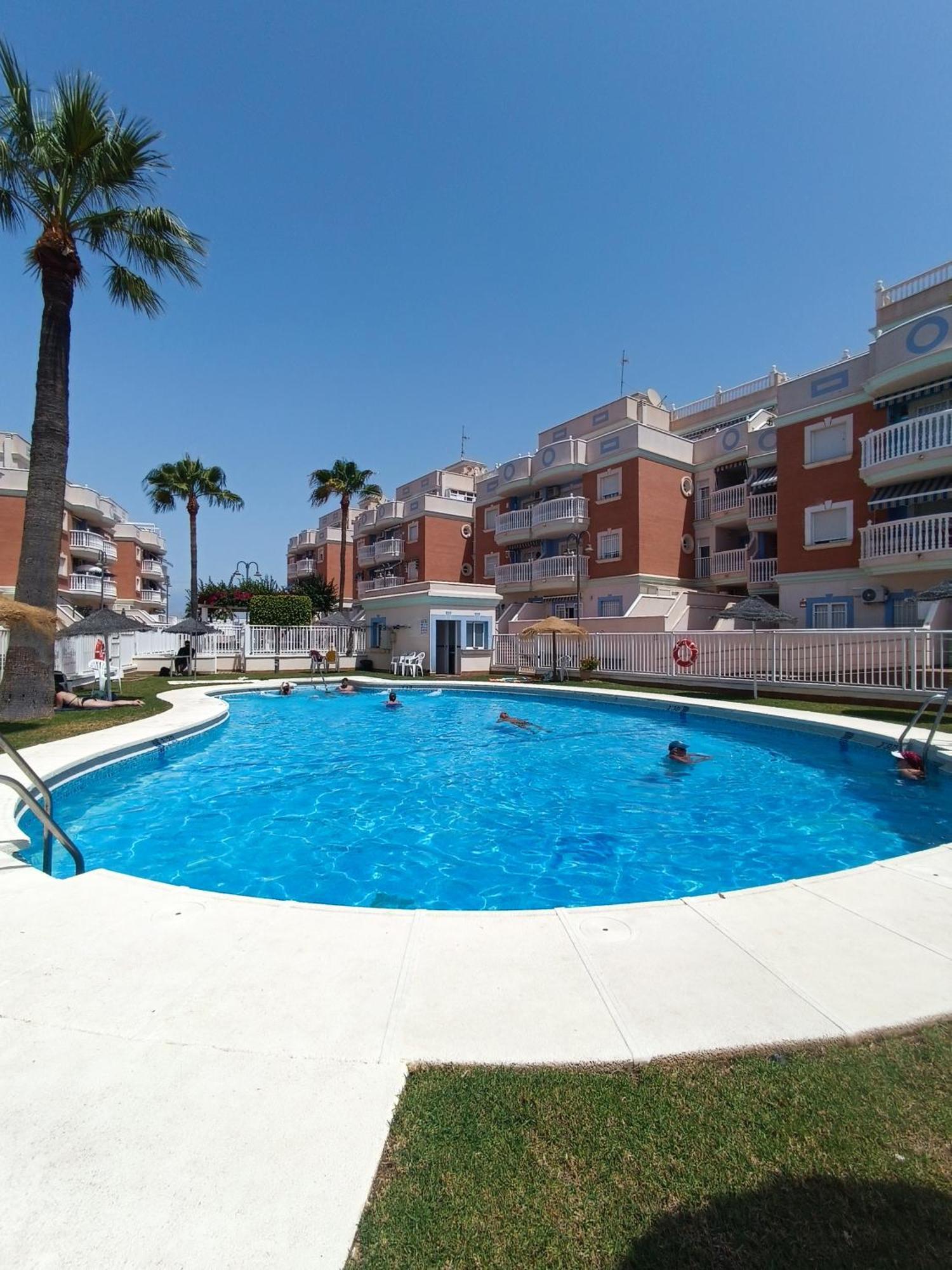 Apartamento Esbamar Roquetas de Mar Luaran gambar